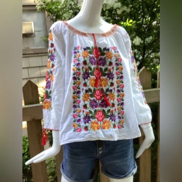 embroidered boho cotton top - Picture 4 of 8
